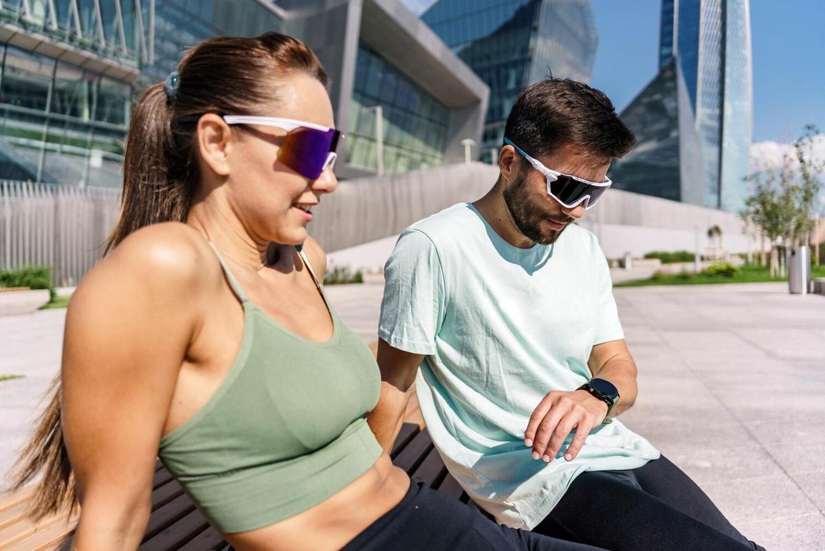 Exploring the Latest Fitness Wearables: Do They Really Help?