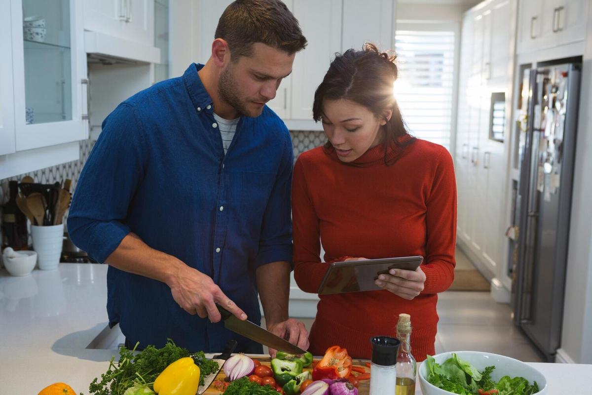 Meal Prepping for a Busy Lifestyle: Tips and Tricks